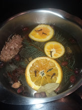 Load image into Gallery viewer, Simmering Potpourri Christmas Scent